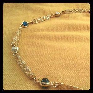 Vintage Art Deco gold toned collar necklace